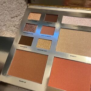 Face and Eye Palette Iconic London New In Box